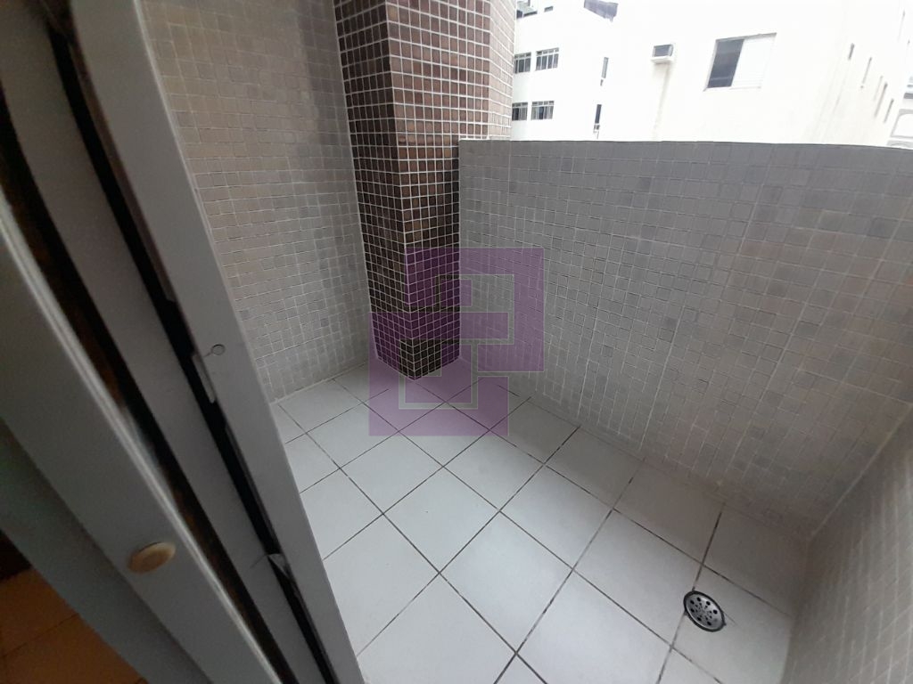 Apartamento Padrão de 03 dormitórios para venda nas Pitangueiras Guarujá SP