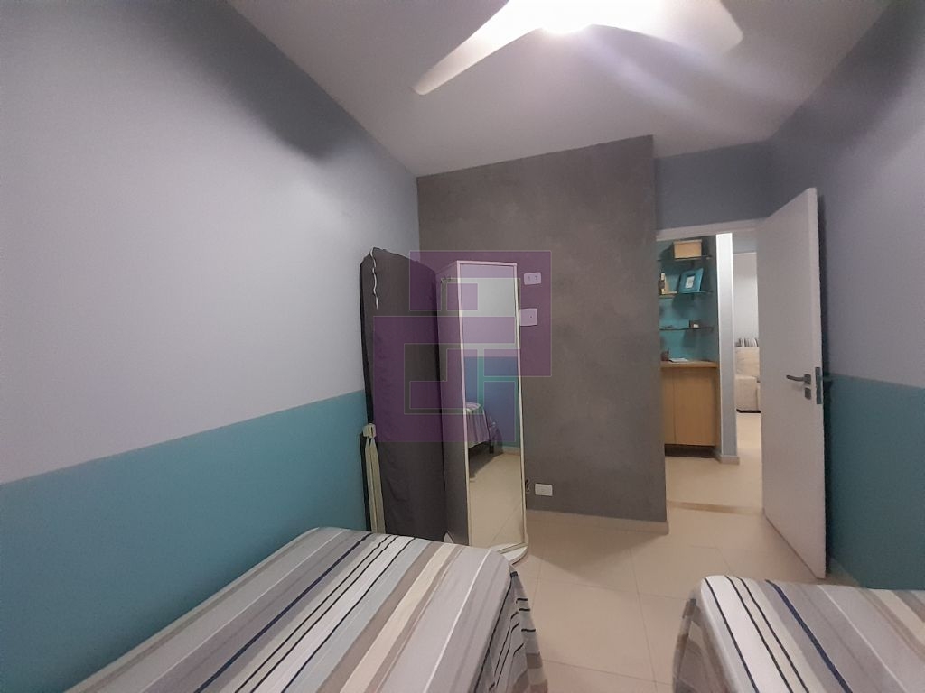 Venda de Apartamentos / Padrão na cidade de Guarujá