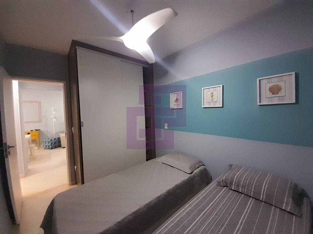 Venda de Apartamentos / Padrão na cidade de Guarujá