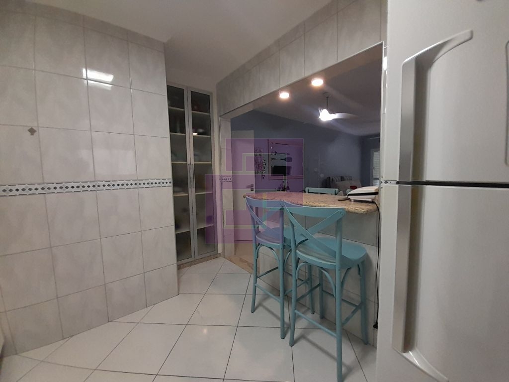 Venda de Apartamentos / Padrão na cidade de Guarujá