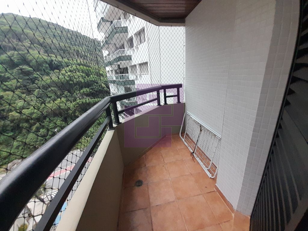 Venda de Apartamentos / Padrão na cidade de Guarujá