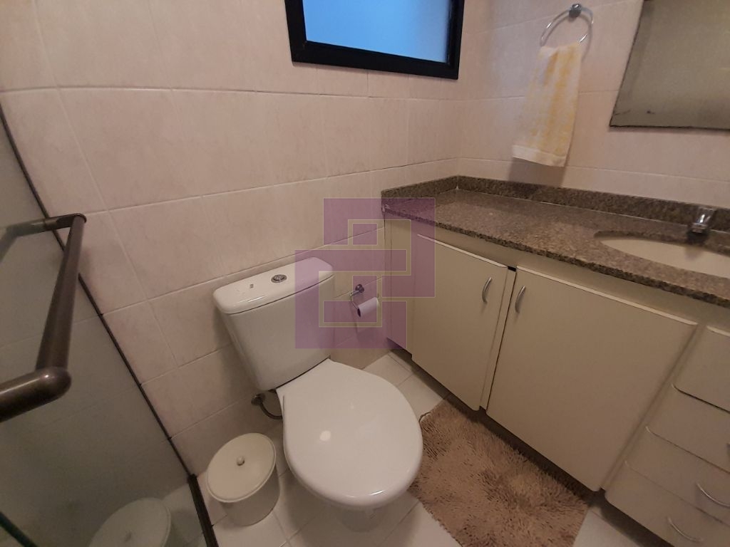 Venda de Apartamentos / Padrão na cidade de Guarujá