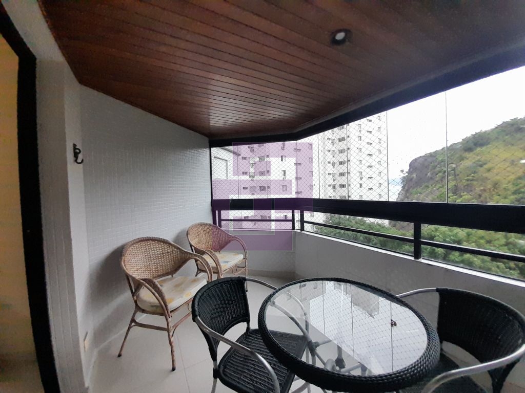 Venda de Apartamentos / Padrão na cidade de Guarujá