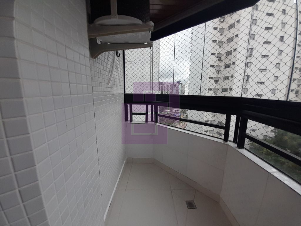 Venda de Apartamentos / Padrão na cidade de Guarujá