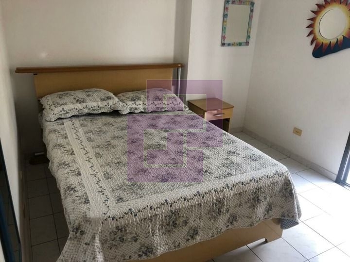 Apartamento Padrão de 02 dormitórios para venda e locação anual na Enseada Guarujá SP
