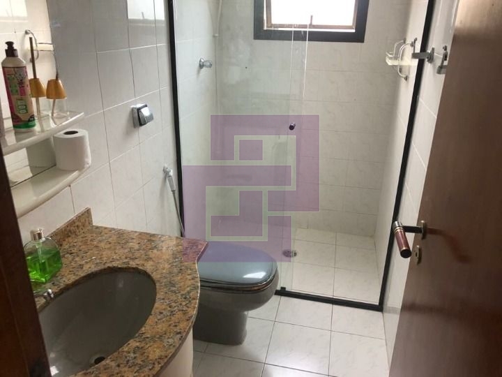 Apartamento Padrão de 02 dormitórios para venda e locação anual na Enseada Guarujá SP