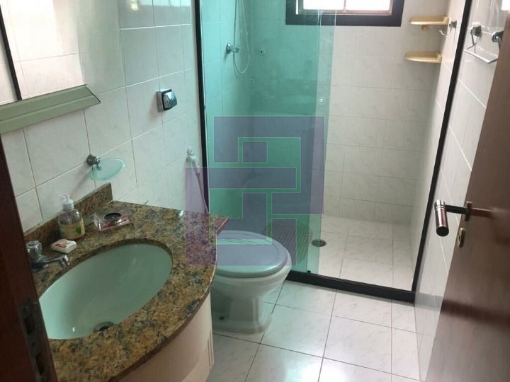 Apartamento Padrão de 02 dormitórios para venda e locação anual na Enseada Guarujá SP