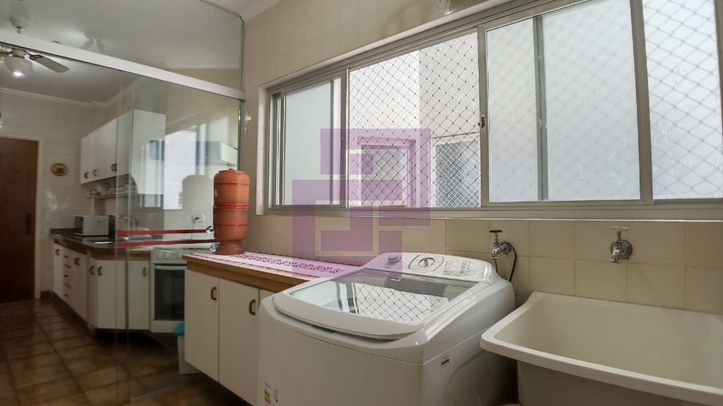 Apartamento com 03 dormitórios para locação na praia da ense