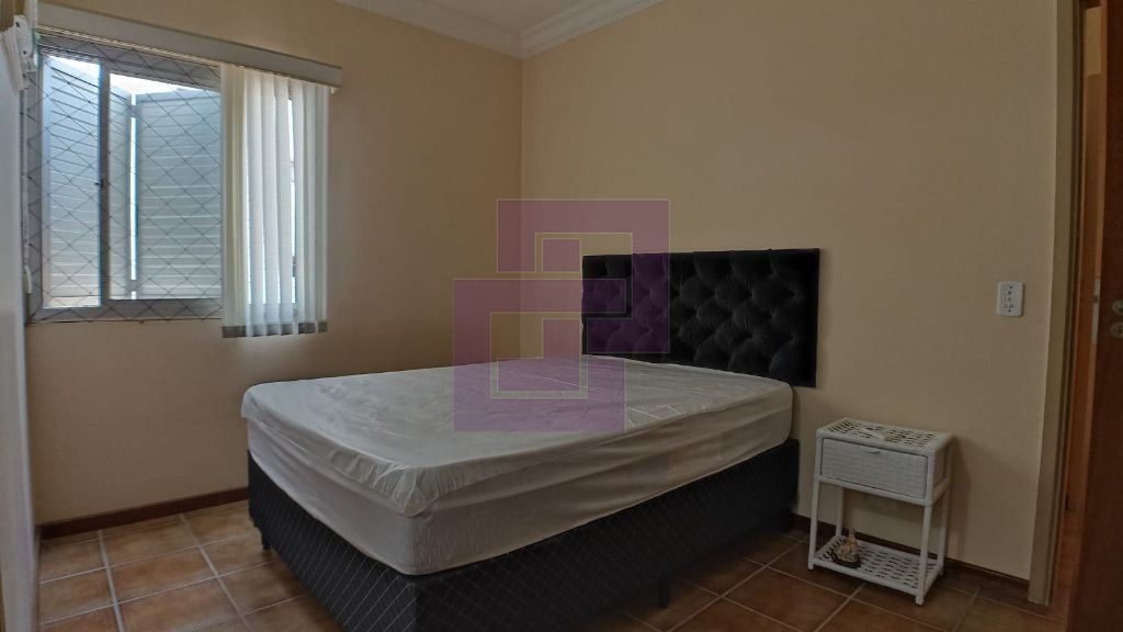 Apartamento com 03 dormitórios para locação na praia da ense