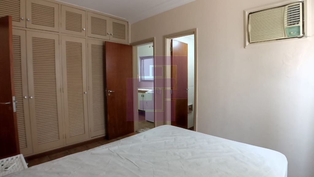 Apartamento com 03 dormitórios para locação na praia da Enseada Guarujá.