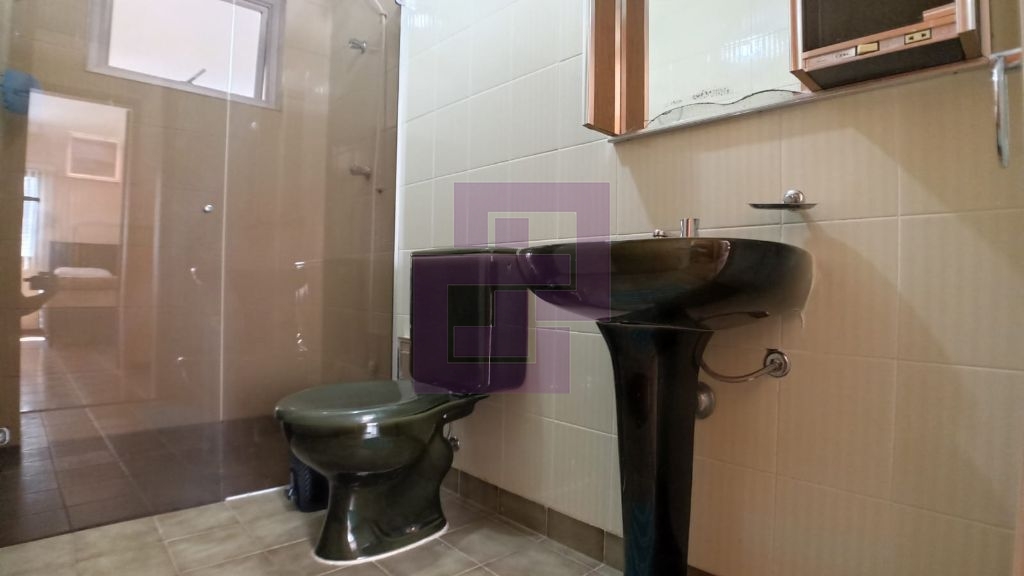 Apartamento com 03 dormitórios para locação na praia da ense