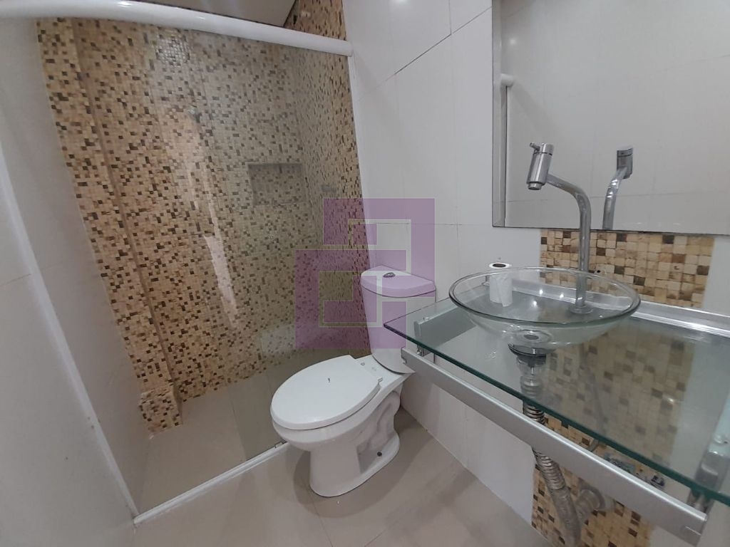 Apartamento padrão de 02 dormitórios para locação residencial na Praia das Pitangueiras.