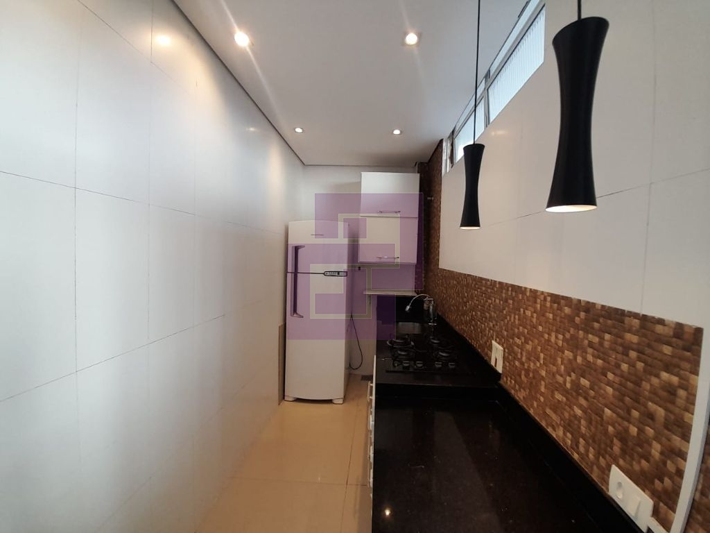 Apartamento padrão de 02 dormitórios para locação residencial na Praia das Pitangueiras.