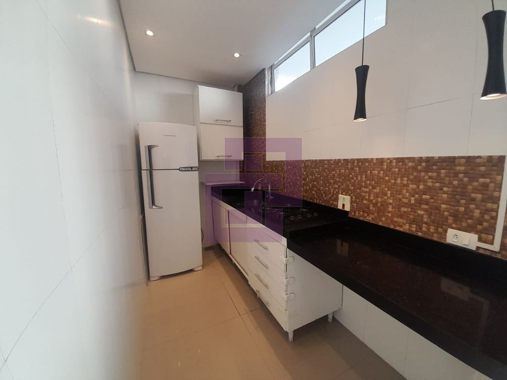 Apartamento padrão de 02 dormitórios para locação residencial na Praia das Pitangueiras.