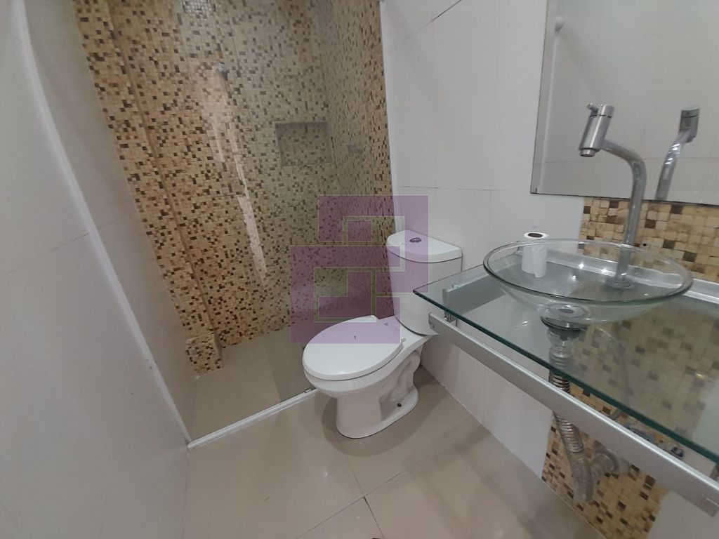 Apartamento padrão de 02 dormitórios para locação residencial na Praia das Pitangueiras.