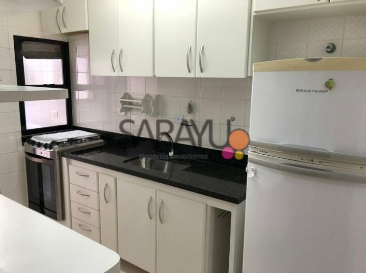 Locação de Apartamentos / Padrão na cidade de Guarujá