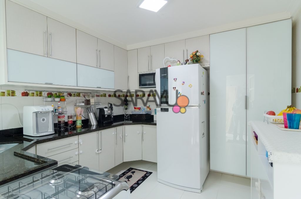 Casa em condomínio Vila Mascote 3 dormitórios e 3 vagas de garagem