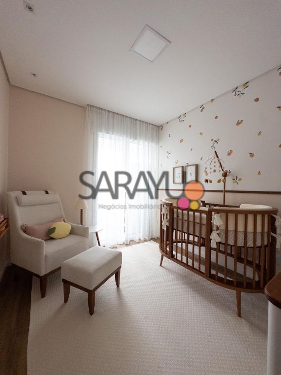 Vende-se Apartamento 154 m², 3 suítes Decorado