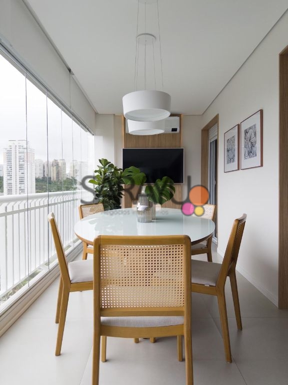 Vende-se apartamento 154 m², 3 suítes decorado