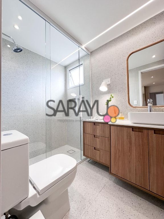 Vende-se Apartamento 154 m², 3 suítes Decorado