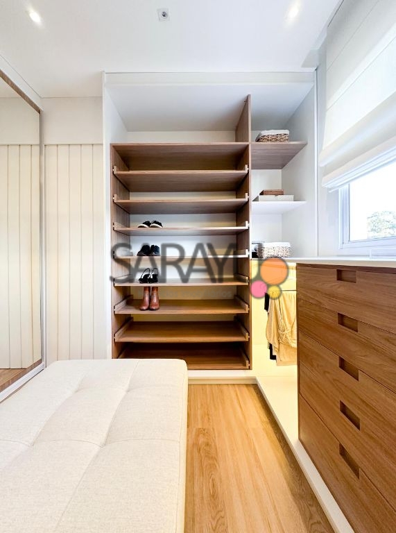 Vende-se Apartamento 154 m², 3 suítes Decorado