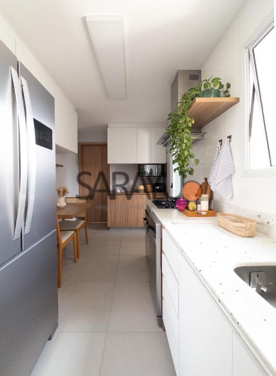 Vende-se apartamento 154 m², 3 suítes decorado
