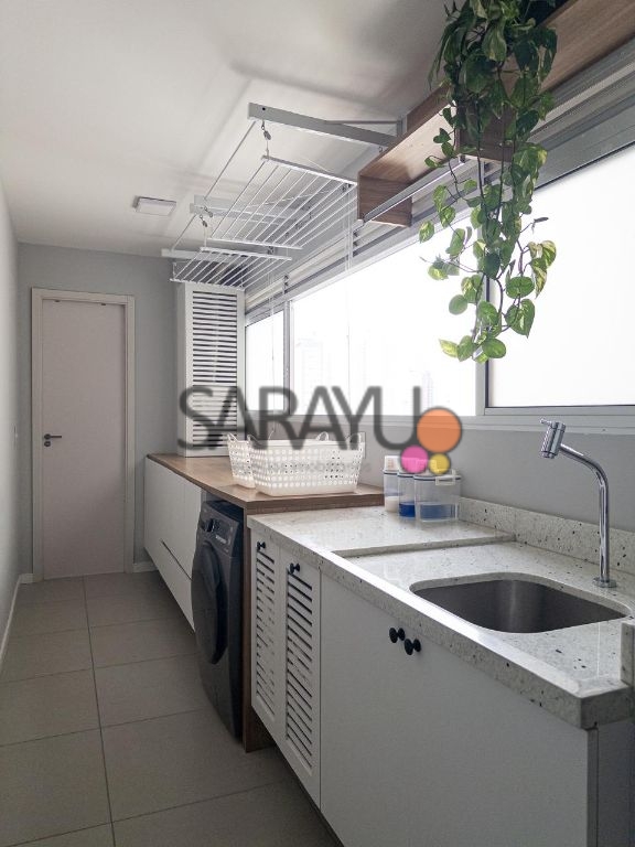 Vende-se Apartamento 154 m², 3 suítes Decorado
