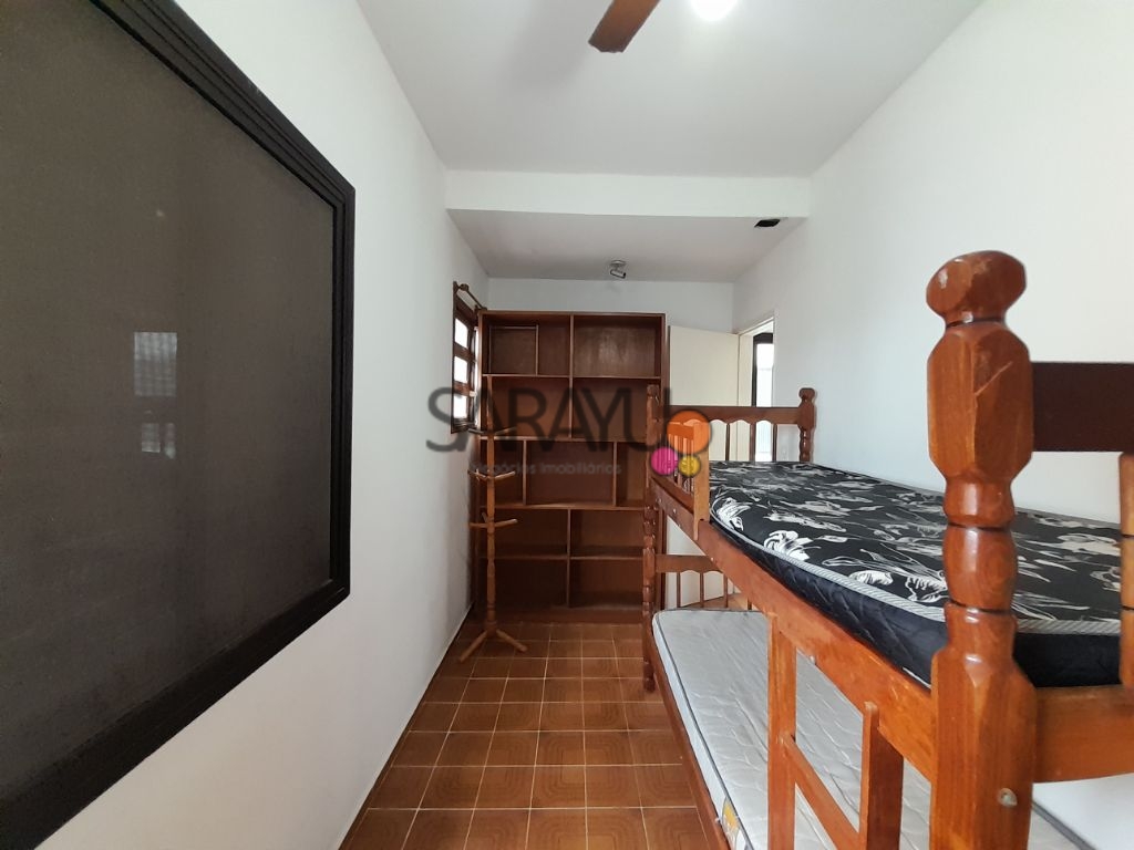 Apartamento de 03 dormitórios para locação anual na Praia da Enseada Guarujá SP.