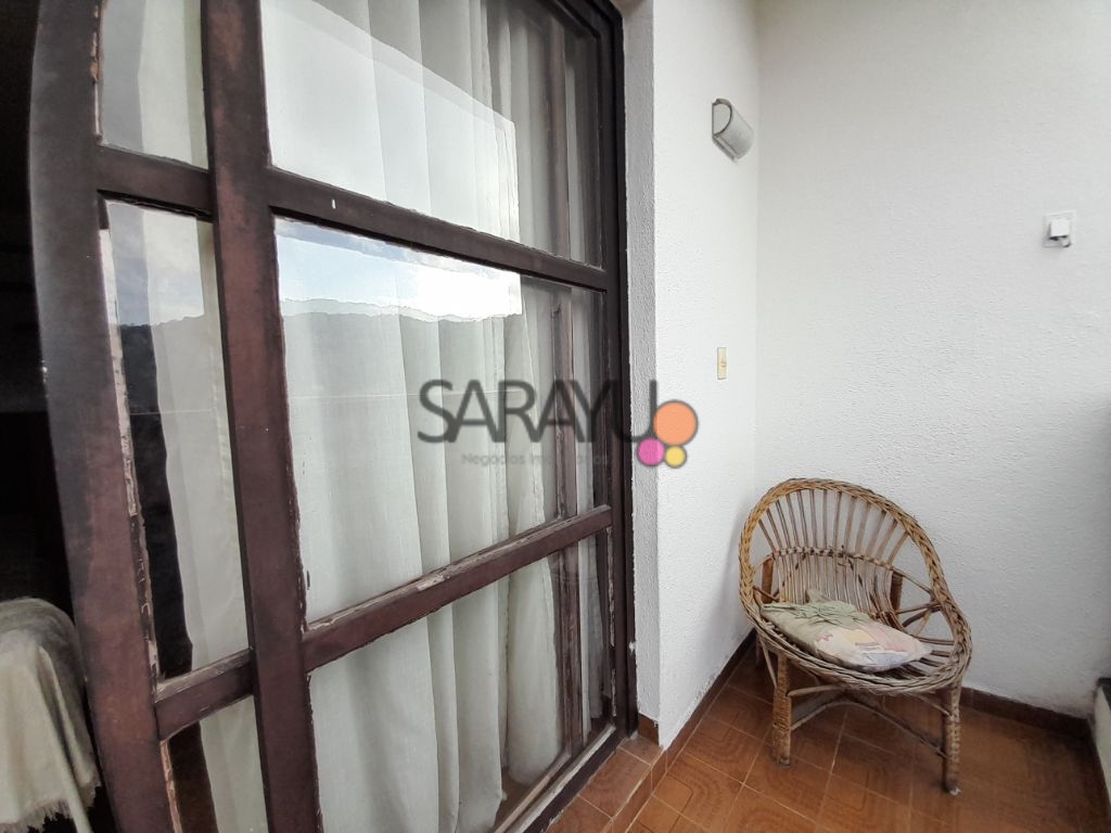 Apartamento de 03 dormitórios para locação anual na Praia da Enseada Guarujá SP.