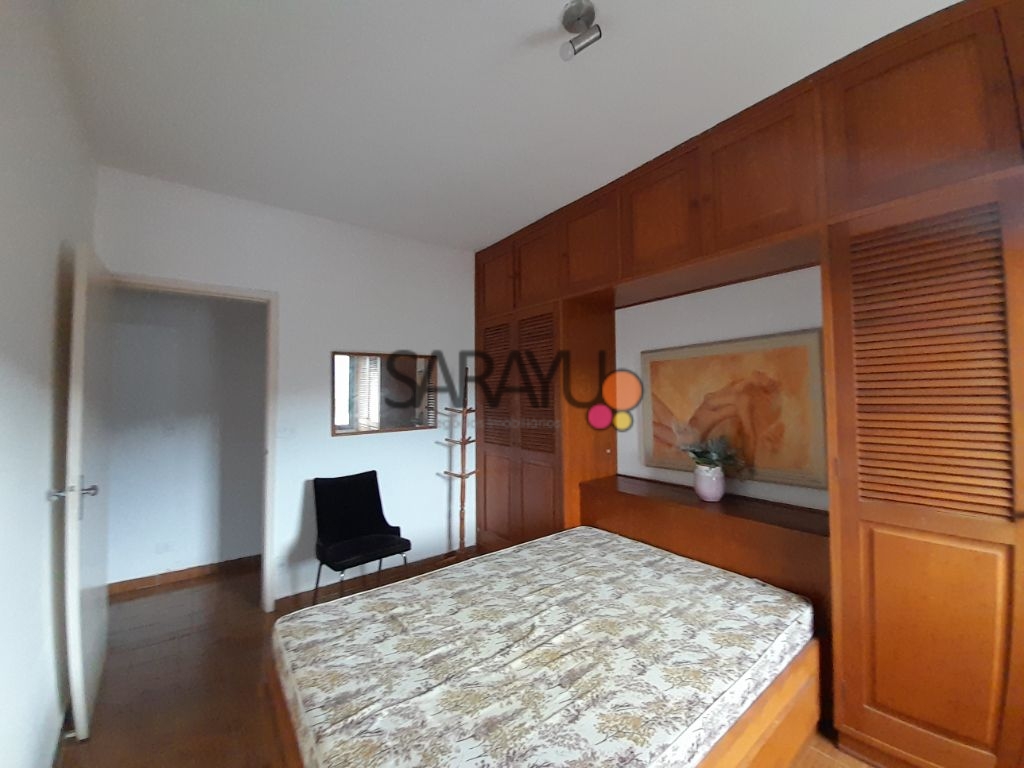 Apartamento de 03 dormitórios para locação anual na Praia da Enseada Guarujá SP.