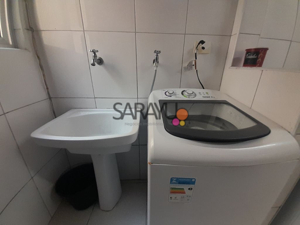 Apartamento Padrão de 03 dormitórios para locação anual na Praia da Enseada.