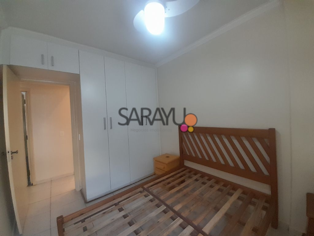 Apartamento Padrão de 03 dormitórios para locação anual na Praia da Enseada.