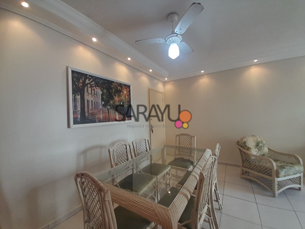 Apartamento Padrão de 03 dormitórios para locação anual na Praia da Enseada.