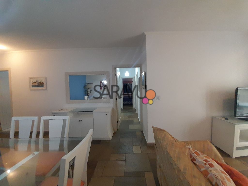 Apartamento Padrão de 03 dormitórios para locação anual na Praia da Enseada.