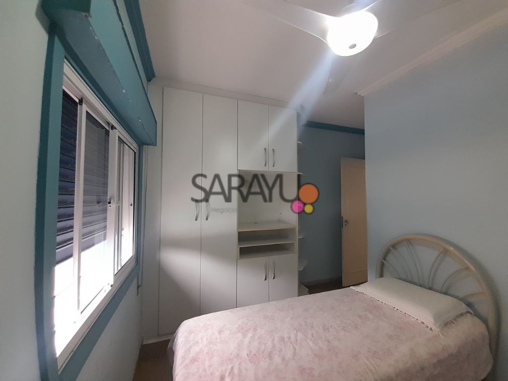 Apartamento Padrão de 03 dormitórios para locação anual na Praia da Enseada.