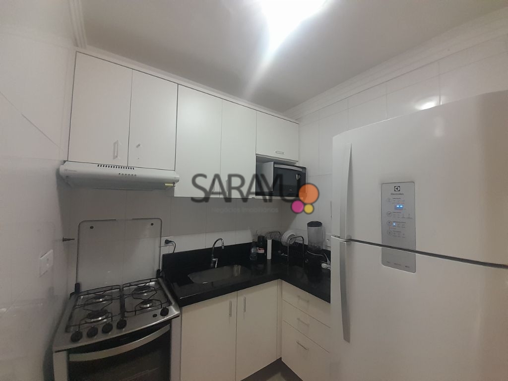 Apartamento Cobertura com 03 dormitórios para locação anual na Praia da Enseada.