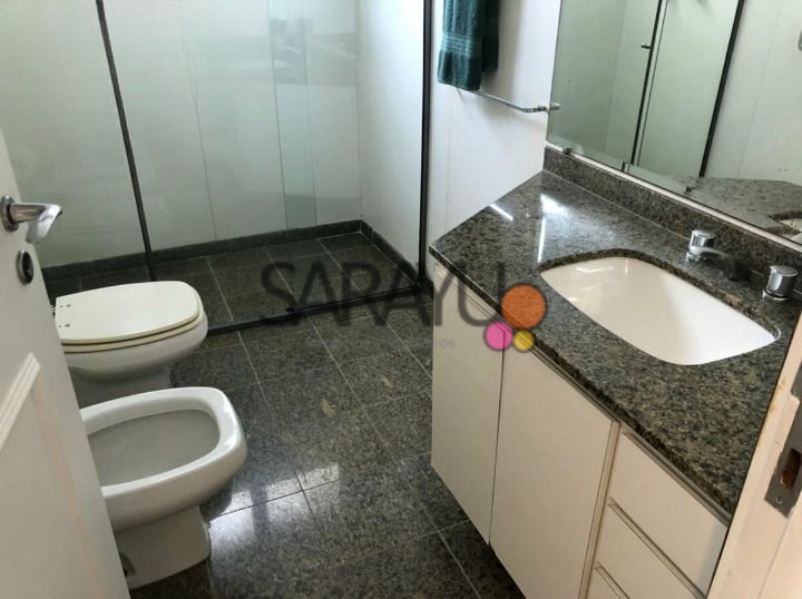 Apartamento Padrão de 04 dormitórios para locação anual nas Pitangueiras.