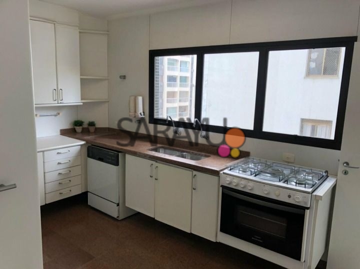 Apartamento Padrão de 04 dormitórios para locação anual nas Pitangueiras.