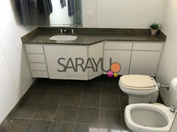 Apartamento Padrão de 04 dormitórios para locação anual nas Pitangueiras.