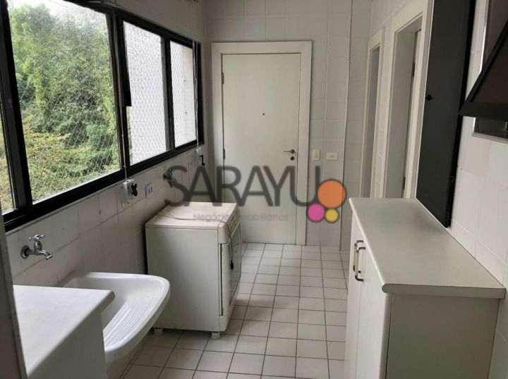 Apartamento Padrão de 04 dormitórios para locação anual nas Pitangueiras.