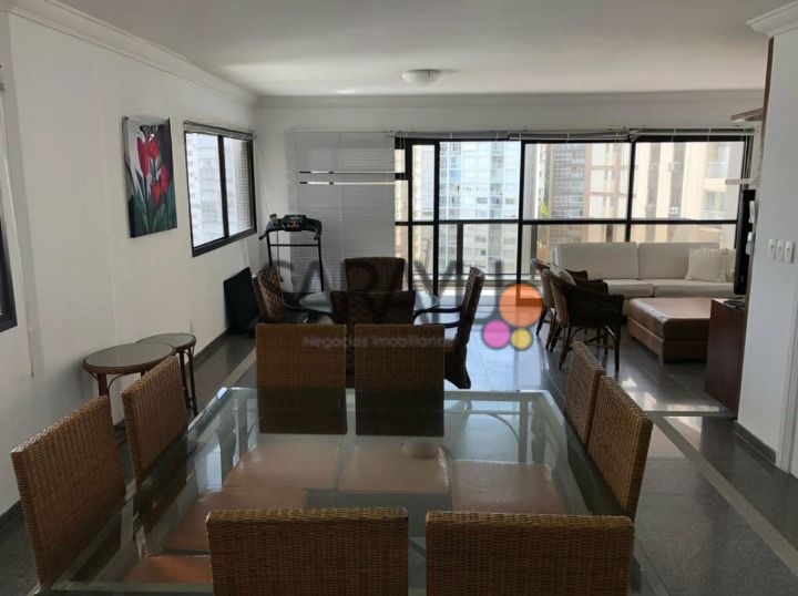 Apartamento Padrão de 04 dormitórios para locação anual nas Pitangueiras.