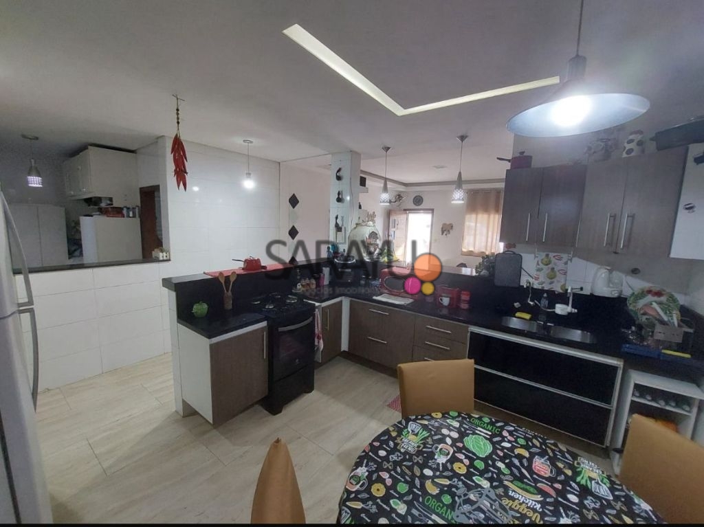 Casa sobrado com piscina a venda santa rosa R$ 650.000,00