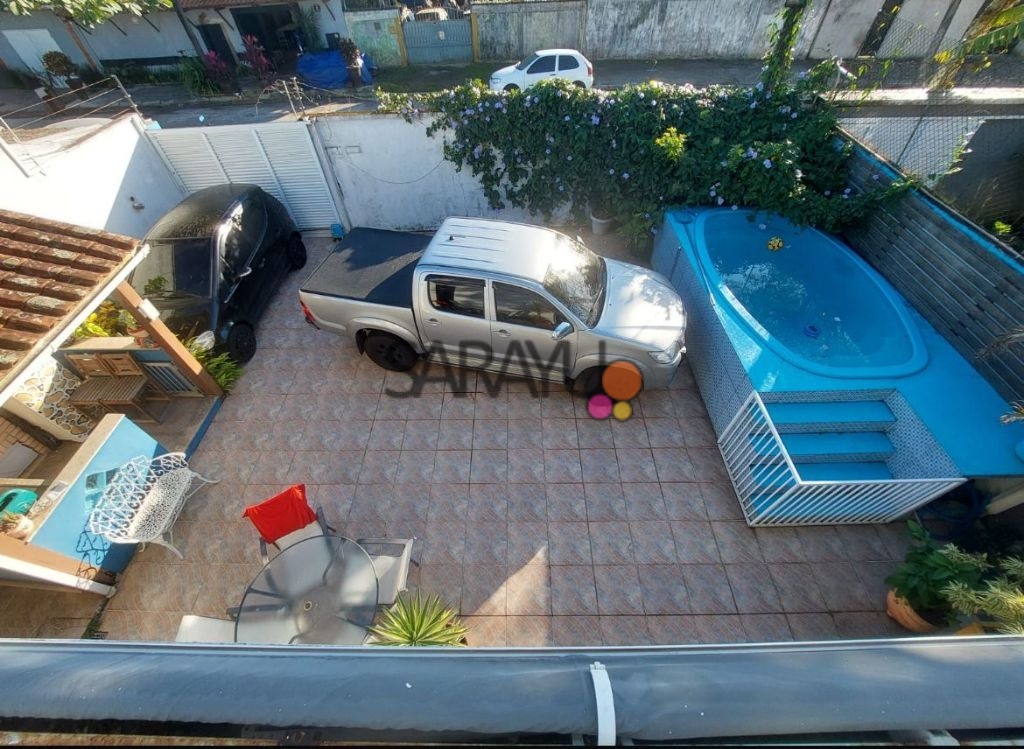 Casa sobrado com piscina a venda santa rosa R$ 650.000,00