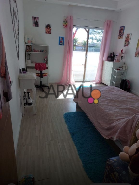 Casa sobrado com piscina a venda santa rosa R$ 650.000,00