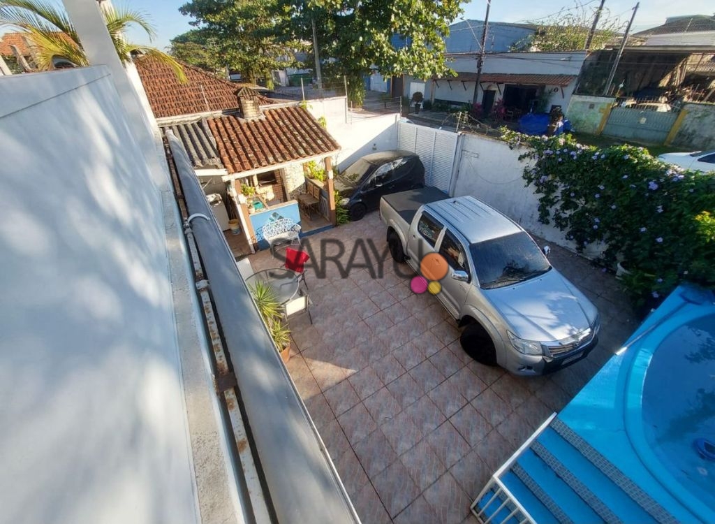 Casa sobrado com piscina a venda santa rosa R$ 650.000,00