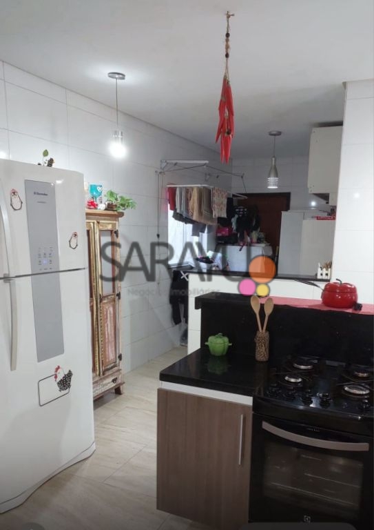 Casa sobrado com piscina a venda santa rosa R$ 650.000,00