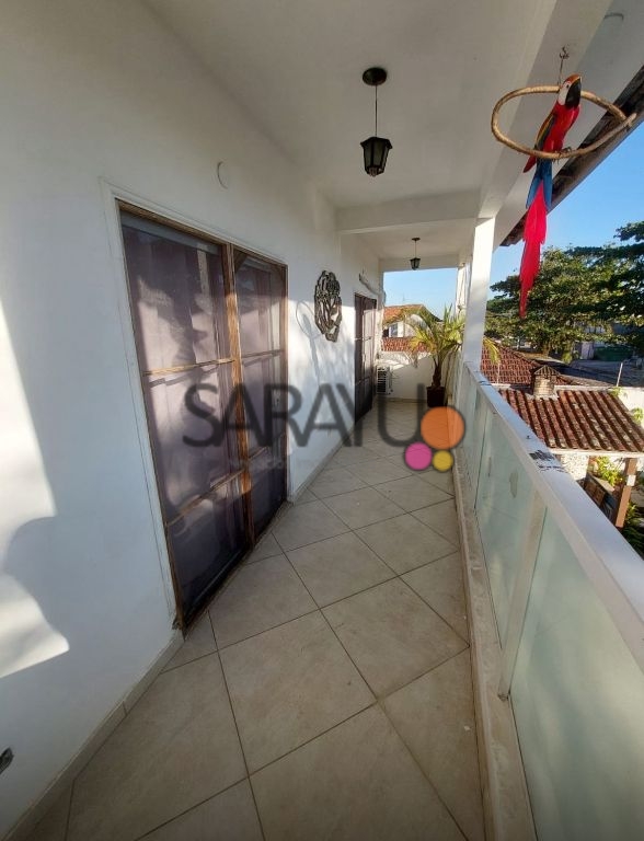 Casa sobrado com piscina a venda santa rosa R$ 650.000,00