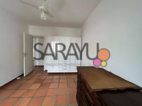 Apartamento Padrão de 03 dormitórios para venda na Praia da Enseada.