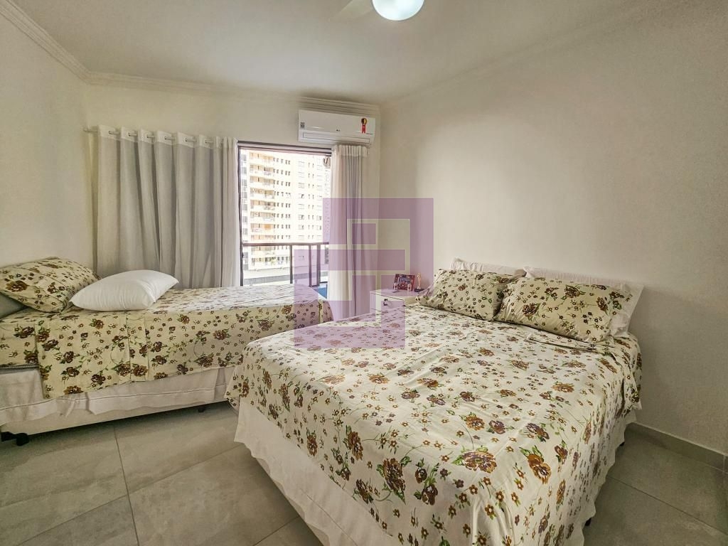 Apartamento para Venda em Guarujá / SP no bairro Pitangueiras