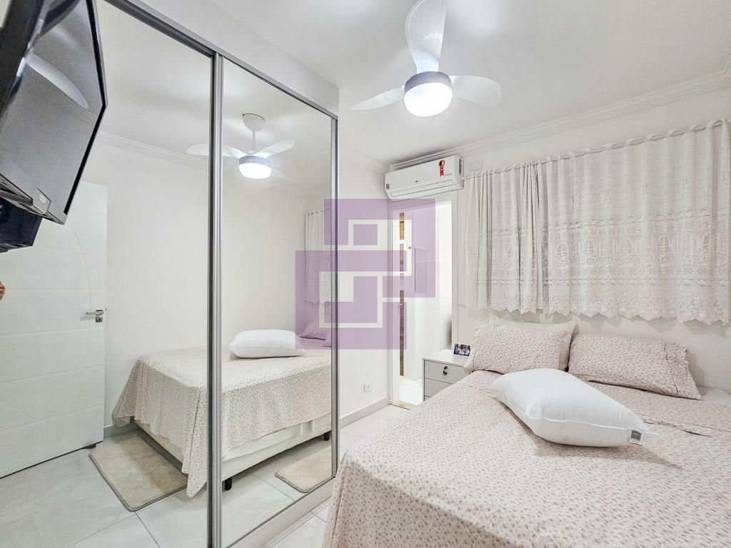 Apartamento para Venda em Guarujá / SP no bairro Pitangueiras